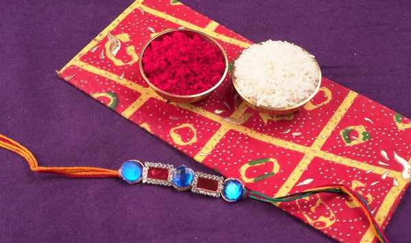 Trupa Tradițională Indiană Încheietură Mâinii Care Este Simbol Iubirii Dintre — Fotografie, imagine de stoc