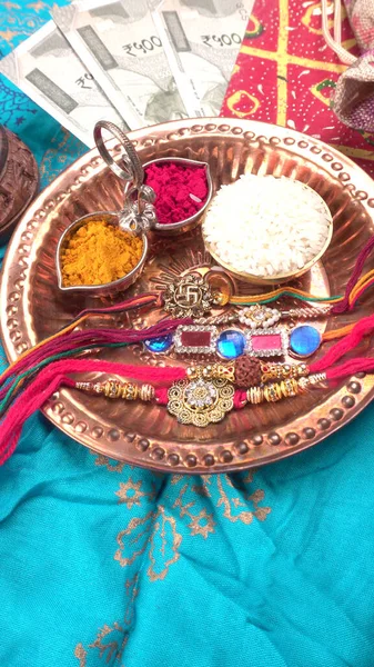 Pile Indian Money Traditional Indian Bracelet Calls Rakhi Sister Ties — Stock Photo, Image