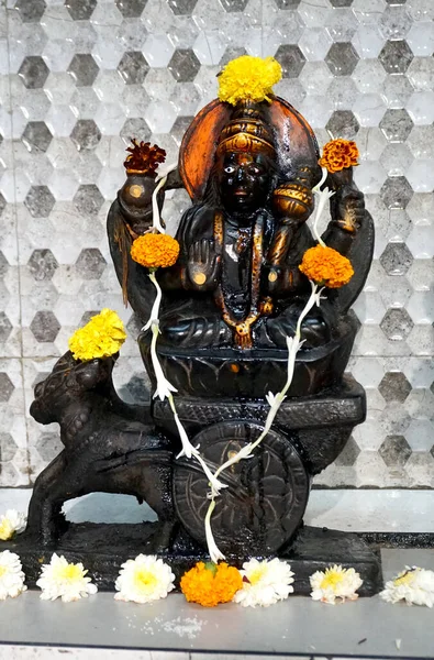 Uliczny Sklep Ręcznie Robionymi Posągami Indyjskiego Idola Wsi — Zdjęcie stockowe