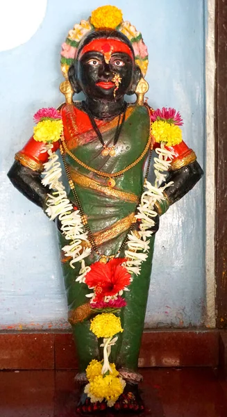 Gatubutik Med Handgjorda Statyer Indiska Idol Landsbygden Byn — Stockfoto