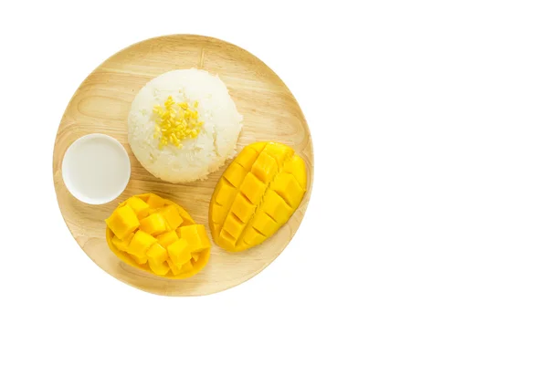 Mango a lepkavá rýže na bílém pozadí — Stock fotografie