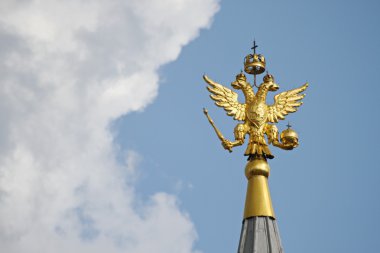 Kremlin üzerinde çift başlı kartal