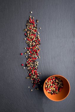 kayrak bir gemide biber