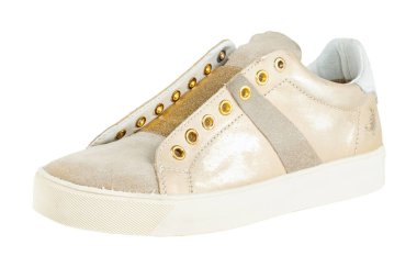 Tarz sahibi kadınların spor ayakkabıları beyaz arka planı izole eder. Sıradan ayakkabılar..