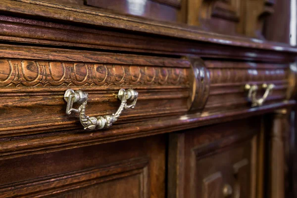 Commode with vintage furniture — Stock Photo, Image