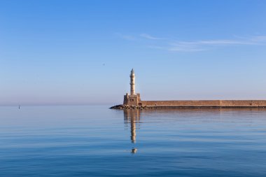 Denizdeki deniz feneri