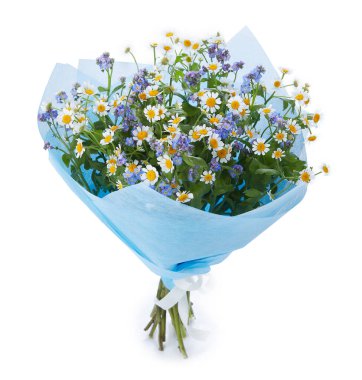 Beyaz renkte izole edilmiş düğün buketi. Taze, yemyeşil renkli çiçekler.