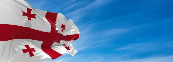 Grote Vlag Van Georgië Zwaaiend Wind Tegen Lucht Met Wolken — Stockfoto