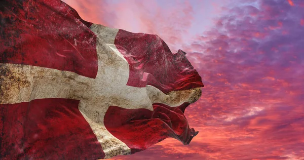 Bandera Retro Denmark Con Textura Grunge Ondeando Viento Ilustración —  Fotos de Stock