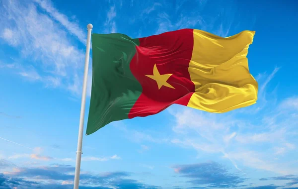 Large Cameroon Flag Waving Wind — Stock Photo, Image