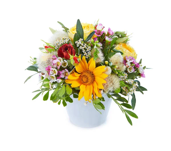 Florale Komposition Isoliert Auf Weiß Frischer Üppiger Strauß Bunter Blumen — Stockfoto