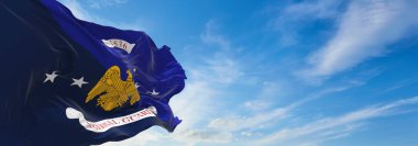 Ulusal Muhafız Bürosu bayrağı rüzgarda sallanıyor. ABD Milli Savunması. Uzayı kopyala 3d illüstrasyon.