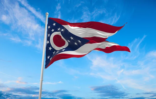 Bandera Ohio Cielo Nublado Fondo Puesta Del Sol Concepto Patriótico —  Fotos de Stock
