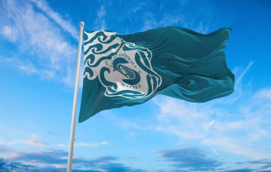 Seattle bayrağı bulutlu arka planda gün batımında, panoramik manzara. Seattle hakkında vatansever bir kavram ve geniş afişler için kopyalama alanı. 3d illüstrasyon.