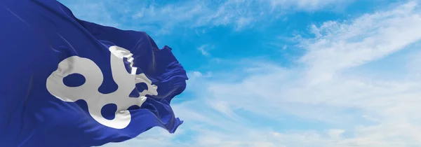 Επίσημη Σημαία Του Νομού Οσάκα Κυματίζει Στον Άνεμο Κοντάρια Σημαίας — Φωτογραφία Αρχείου