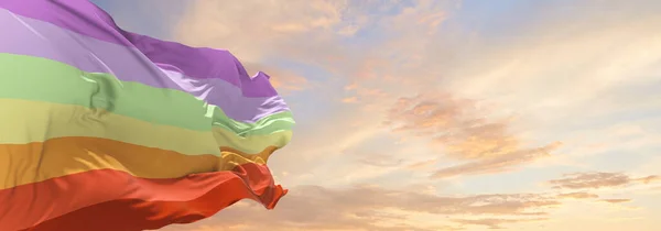 Bulutlu Gökyüzünde Rüzgarda Sallanan Lezbiyen Gurur Bayrağı Özgürlük Aşk Kavramı — Stok fotoğraf