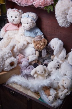 Noel süsü. Evergreen köknar ağacı çelengi. Yeni yıl ve Xmas iç dekorasyonu