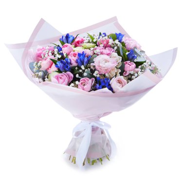 Beyaz renkte izole edilmiş düğün buketi. Taze, yemyeşil renkli çiçekler..