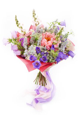 Bir demet çiçek. Düğün çiçeği süslemesi. yazlık ev dekorasyonu,