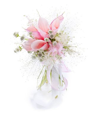 Beyaz renkte izole edilmiş düğün buketi. Taze, yemyeşil renkli çiçekler.,