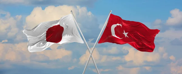 Vlaggen Van Japan Turkije Zwaaien Wind Vlaggenmasten Tegen Hemel Met — Stockfoto