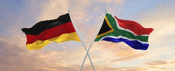 Drapeaux Allemagne Afrique Sud Agitant Dans Vent Sur Les Mâts — Photo