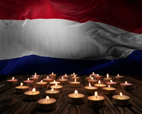 Velas Luto Ardiendo Bandera Nacional Holandesa Fondo Fin Semana Conmemorativo —  Fotos de Stock