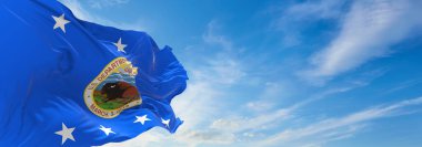 Minsk, Belarus - Mayıs 2021: Birleşik Devletler İçişleri Bakanı 'nın bayrağı rüzgarda sallanıyor. ABD departmanları. Uzayı kopyala 3d illüstrasyon,