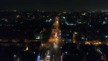 Hindistan 'da gece vakti gökyüzünden görünen Yeni Delhi şehri