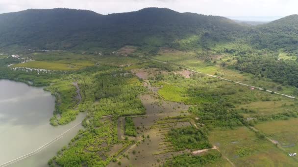 Kamboçya Nın Sihanoukville Yakınlarındaki Balıkçı Köyü Gökyüzünden Görüldü — Stok video