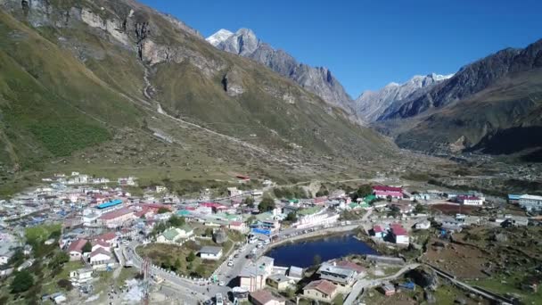 Staden Badrinath Staten Uttarakhand Indien Sett Från Himlen — Stockvideo