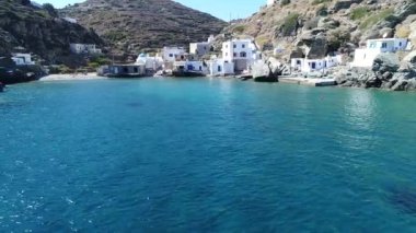 Yunanistan 'ın Kiklad adasındaki Sifnos adasındaki Seralia Köyü