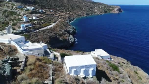 ギリシャのサイフノス島のカストロ シフノ ビーチ空から — ストック動画