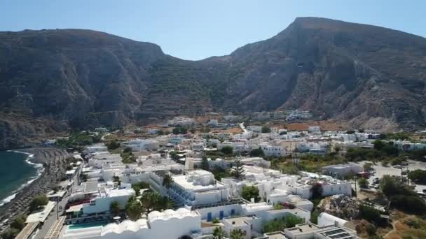 Ville de Santorin sur l'île de Santorin dans les Cyclades en Grèce vue du ciel — Stockvideo