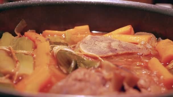 Koken Italiaans Osso Buco — Stockvideo