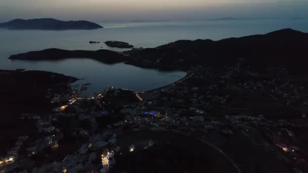 Village de Chora sur l 'jalá le d' Ios vue de nuit — Vídeos de Stock