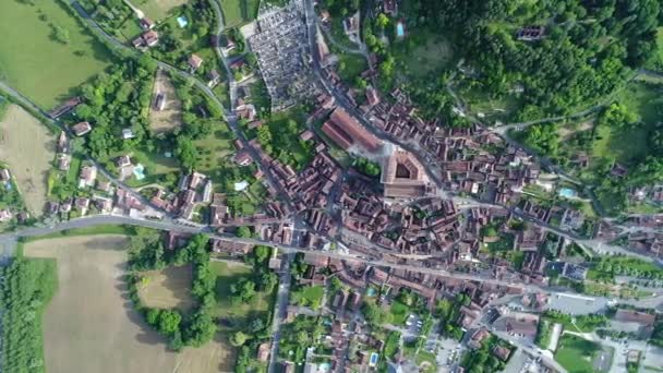 Village de Saint-Cyprien en Périgord en France vue du ciel — Stockvideo