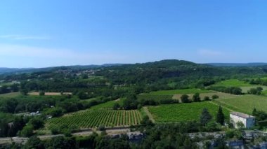 Fransa 'daki Ardeche vadileri gökyüzünden görünüyor.