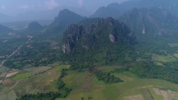 Naturlandskap Runt Staden Vang Vieng Laos Sett Från Himlen — Stockvideo