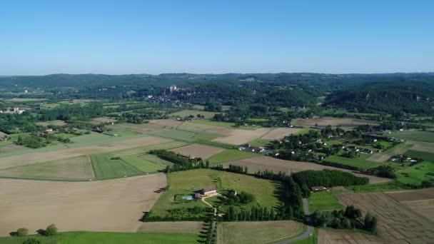 La vallée des chateaux dans le Périgord Noir en France — Stok video