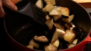 Nice 'deki ratatouille' i pişiriyorum.