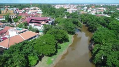 Kamboçya 'daki Siem Reap şehri gökyüzünden görüldü