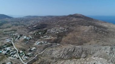 Yunanistan 'ın Kiklad kentindeki Paros adasındaki Kolimpithres plajı gökyüzünden izlendi