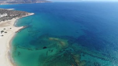 Yunanistan 'ın Cyclades kentindeki Naxos adası gökyüzünden görülüyor