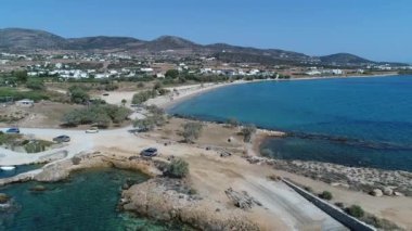 Yunanistan 'ın Cyclades kentindeki Naxos plajı gökyüzünden görülüyor