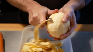 Taze organik şalgam hazırlığı