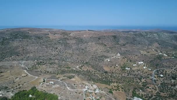 空からギリシャのキクラデス諸島のパロス島のレフクスの村 — ストック動画