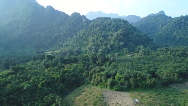 Paisajes Naturales Alrededor Ciudad Vang Vieng Laos Vistos Desde Cielo — Vídeo de stock