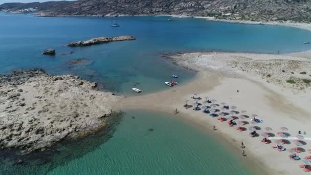 Yunanistan Kiklad Adasındaki Ios Adasındaki Magganari Plajı — Stok video