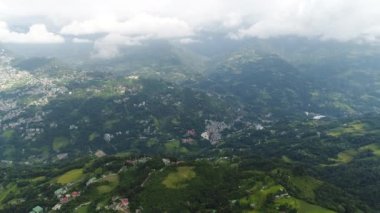 Sikkim Hindistan 'daki Rumtek Manastırı gökyüzünden görünüyor.